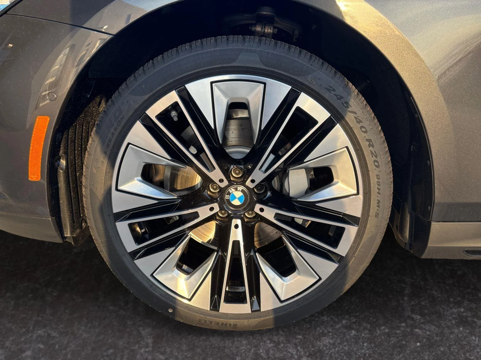2026 BMW 5 Series 530i - Photo 29