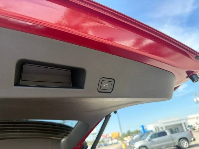 2027 Chevrolet Traverse LT - Photo 35