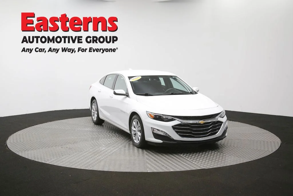 Used 2025 White Chevrolet LT image 51