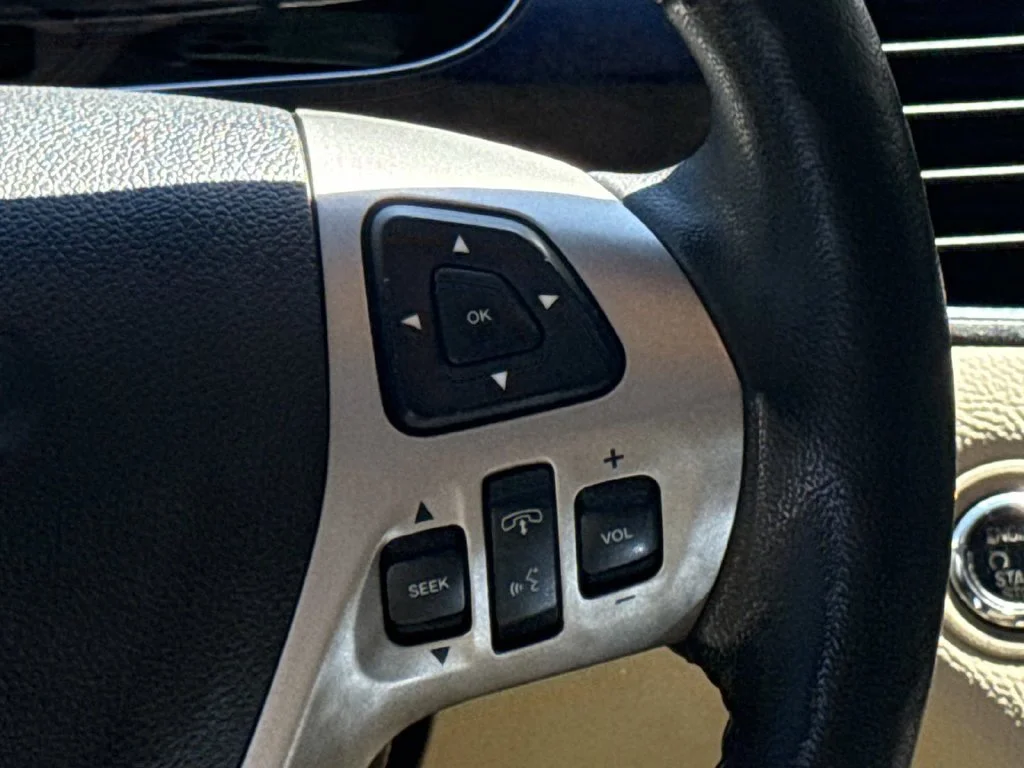 Used 2018 White Ford Limited image 14