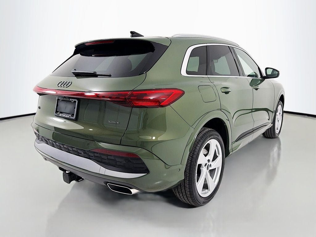 Used 2025 District Green Metallic Audi Premium Plus 2.0 TFSI quattro image 7