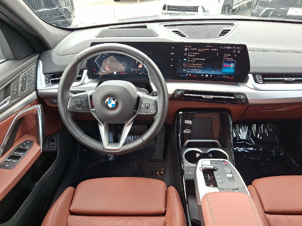 Used 2026 Black Sapphire Metallic BMW xDrive28i image 11