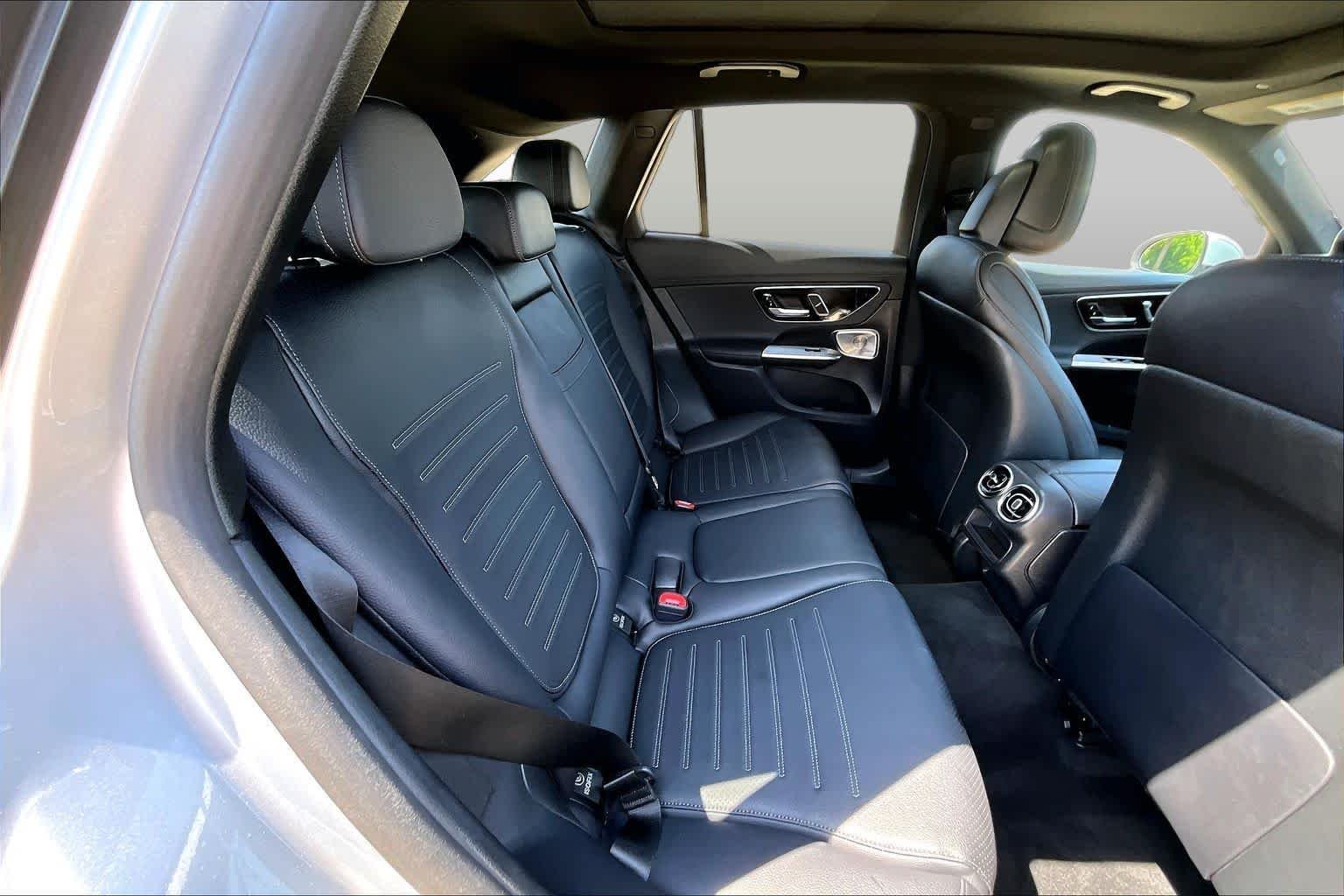Used 2023 Cirrus Silver Metallic Mercedes-Benz GLC 300 image 20