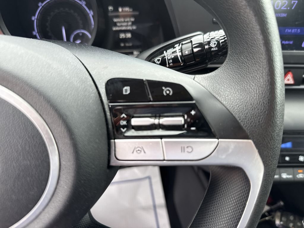 2022 Hyundai Elantra Blue - Photo 21