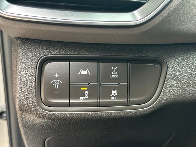Used 2020 Shimmering Silver Pearl Hyundai SEL image 15