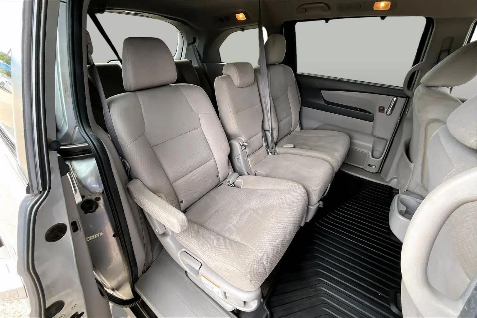 Used 2014 Alabaster Silver Metallic Honda EX image 19