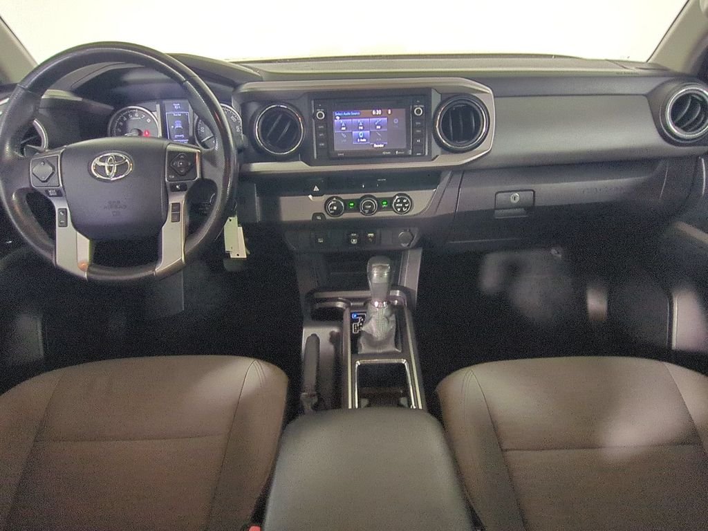 Used 2018 Gray Toyota SR5 image 15