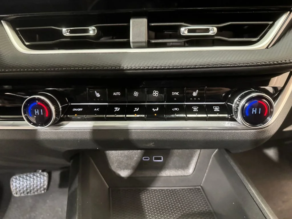 New 2026 Mosaic Black Metallic Chevrolet LT image 13
