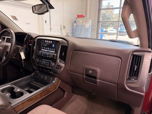 Used 2016 SIREN RED TINTCOAT Chevrolet LT image 26