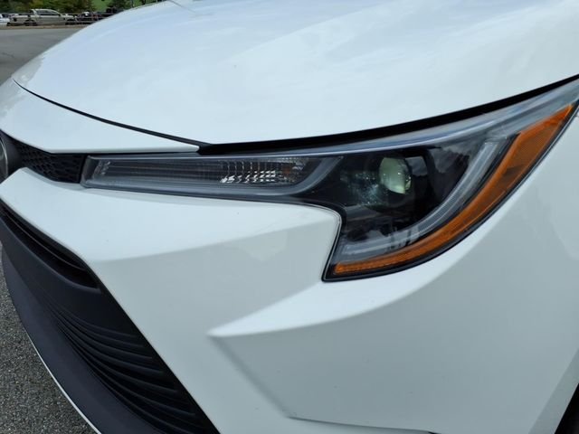 Used 2025 White Toyota LE image 2