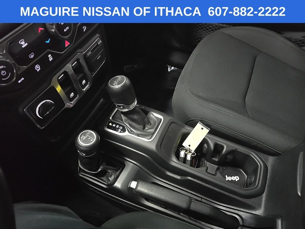 Used 2019 Gray Jeep Sport S image 25
