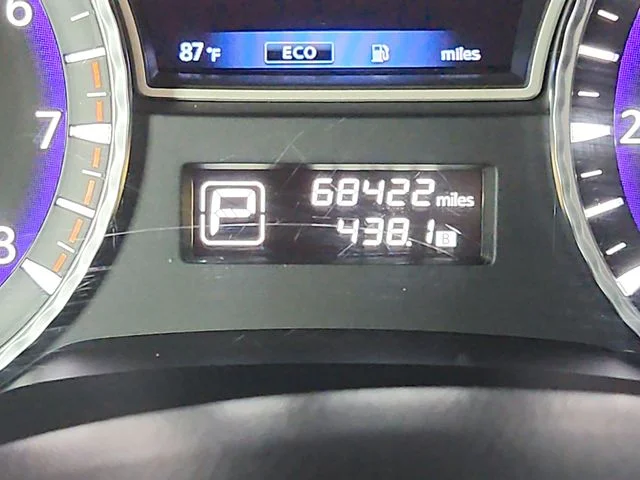 Used 2020 Black INFINITI LUXE image 22