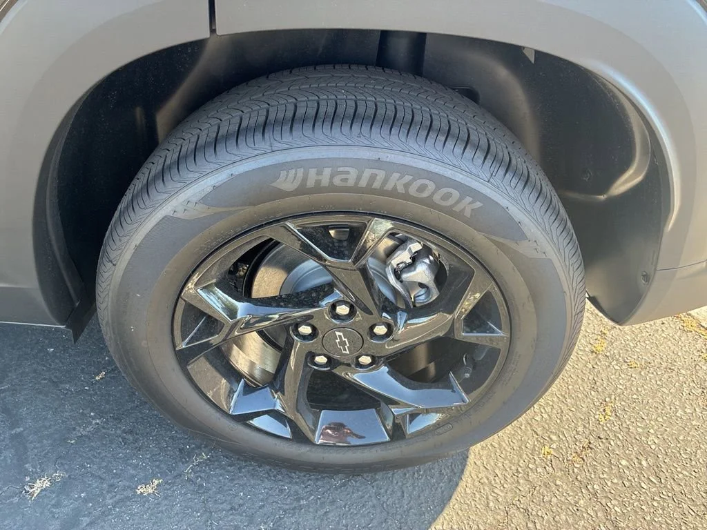 2026 Chevrolet Trax LT - Photo 9