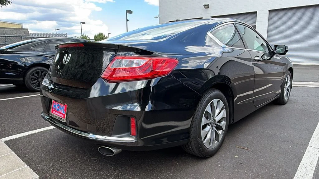 Used 2015 Crystal Black Pearl Honda EX-L image 2