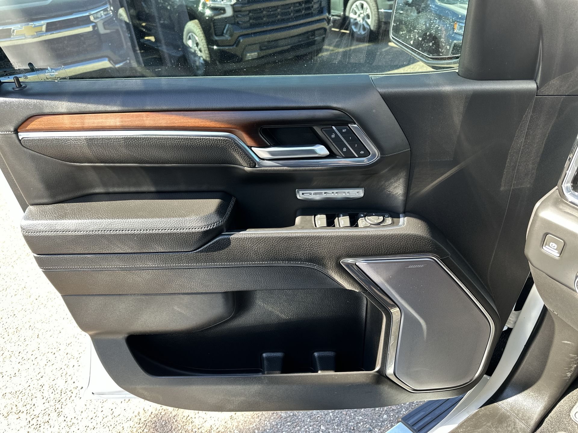 Used 2024 Summit White GMC Denali image 32