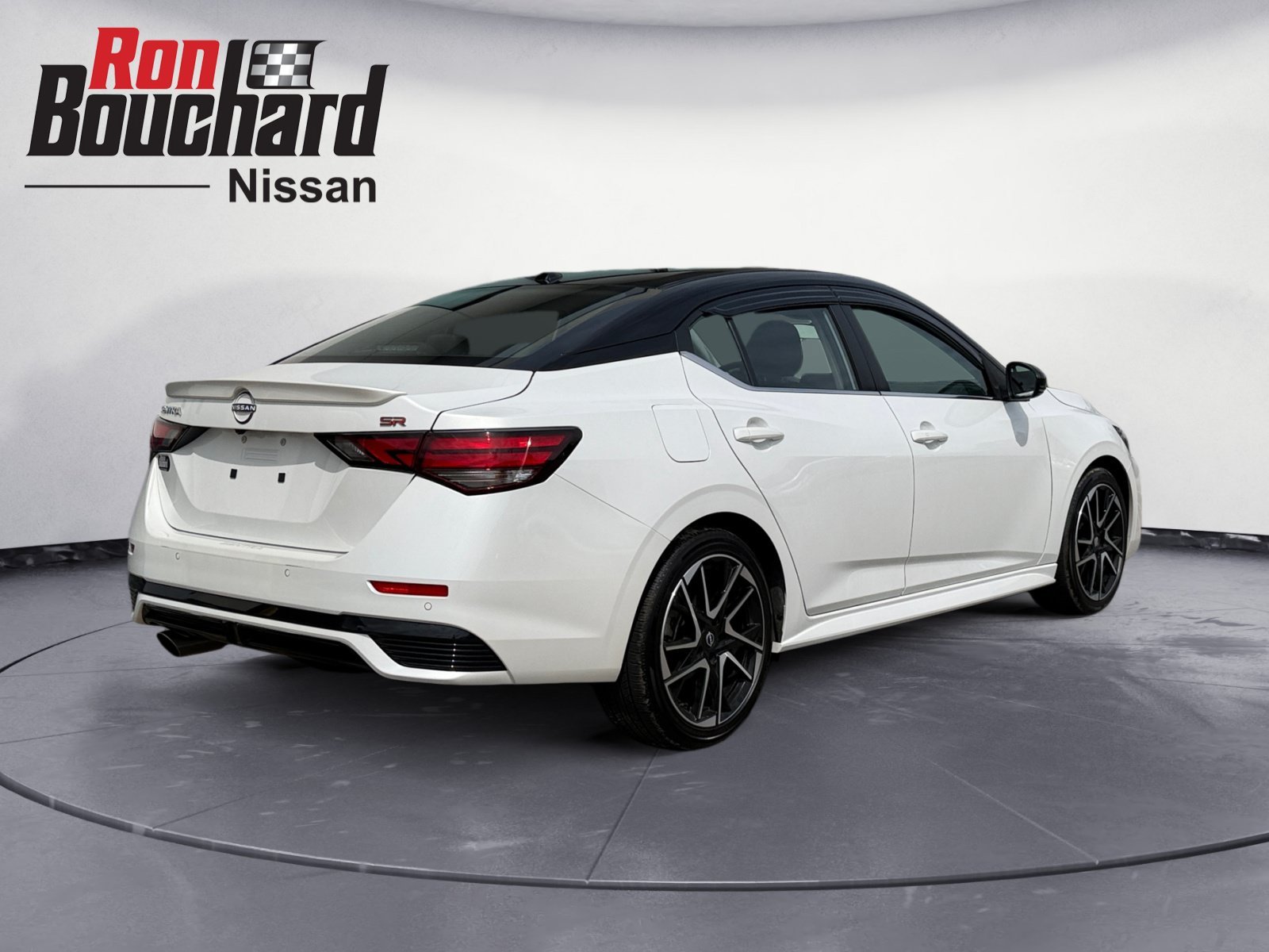 Used 2024 Aspen White Tricoat/Super Black Nissan SR image 2