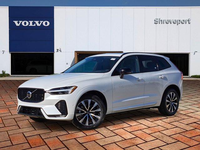 2024 Volvo XC60 Plus Dark Theme
