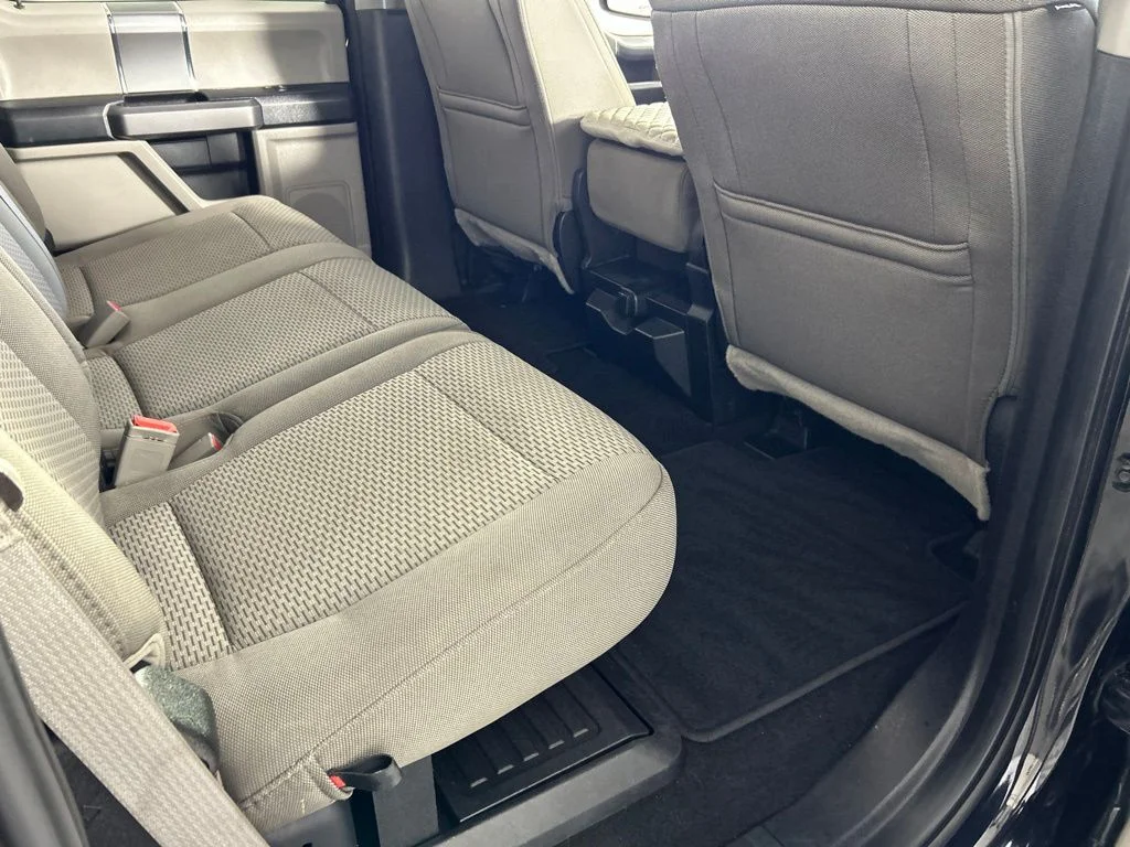 Used 2019  Ford XLT image 23