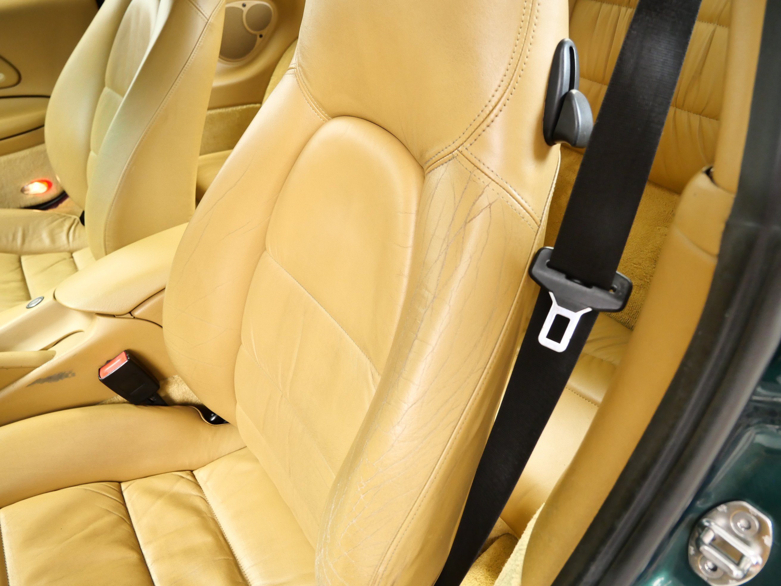 Used 2001 Forest Green Metallic Porsche  image 16