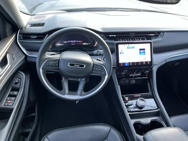 Used 2024 Gray Jeep Limited image 12