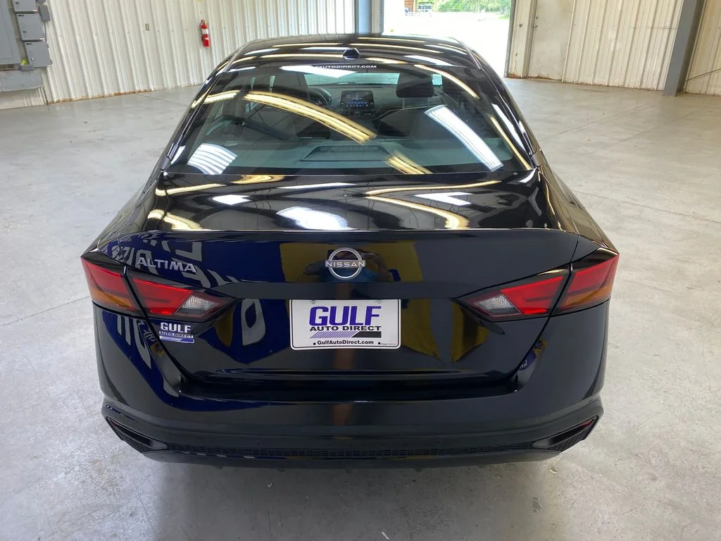 Used 2025 Black Nissan 2.5 SV image 7