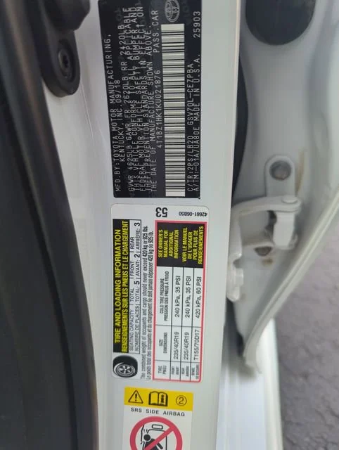Used 2019 Off-white Toyota XSE V6 image 23