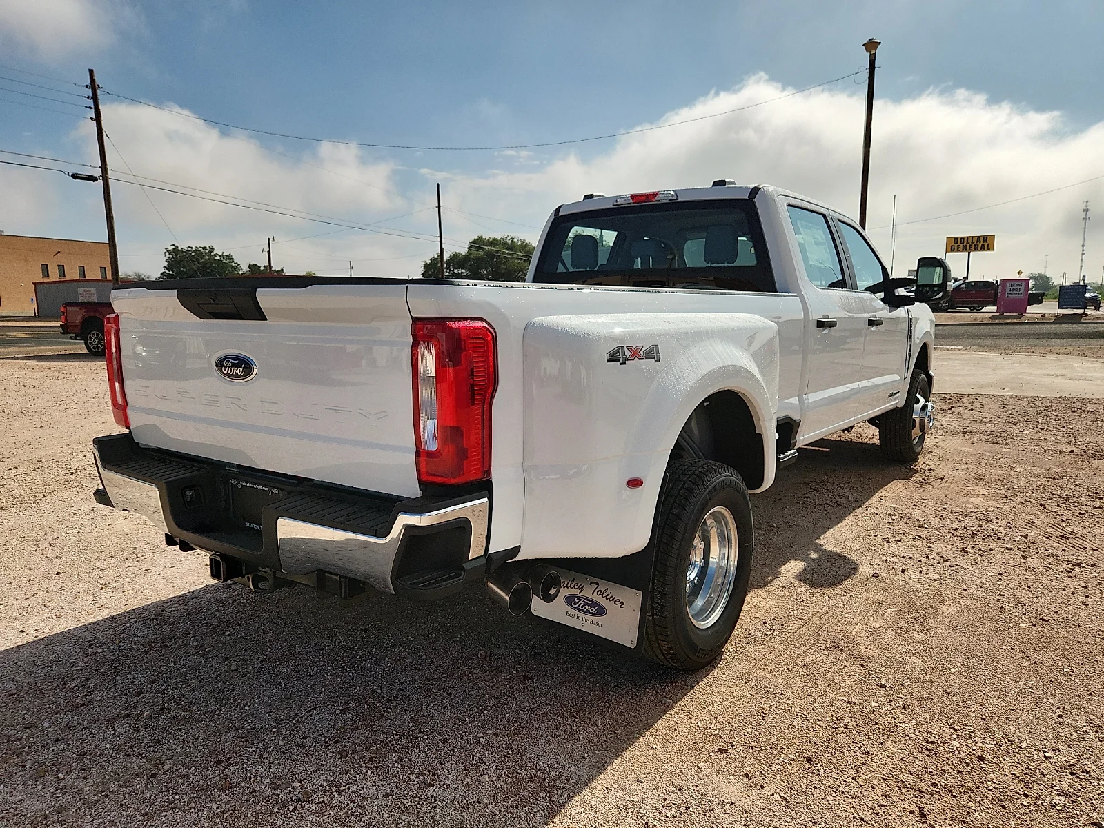 New 2026 Oxford White Ford XL image 7