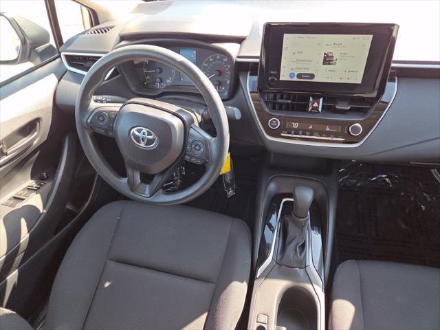 2025 Toyota Corolla LE - Photo 28
