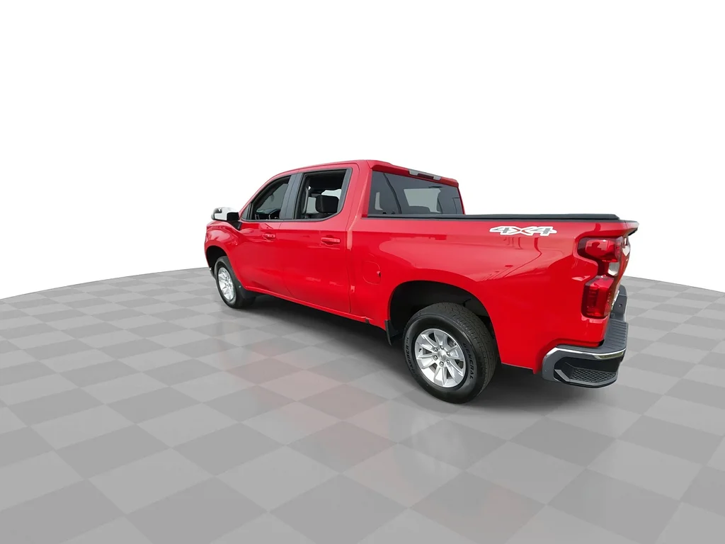 Used 2024 RED Chevrolet LT image 7