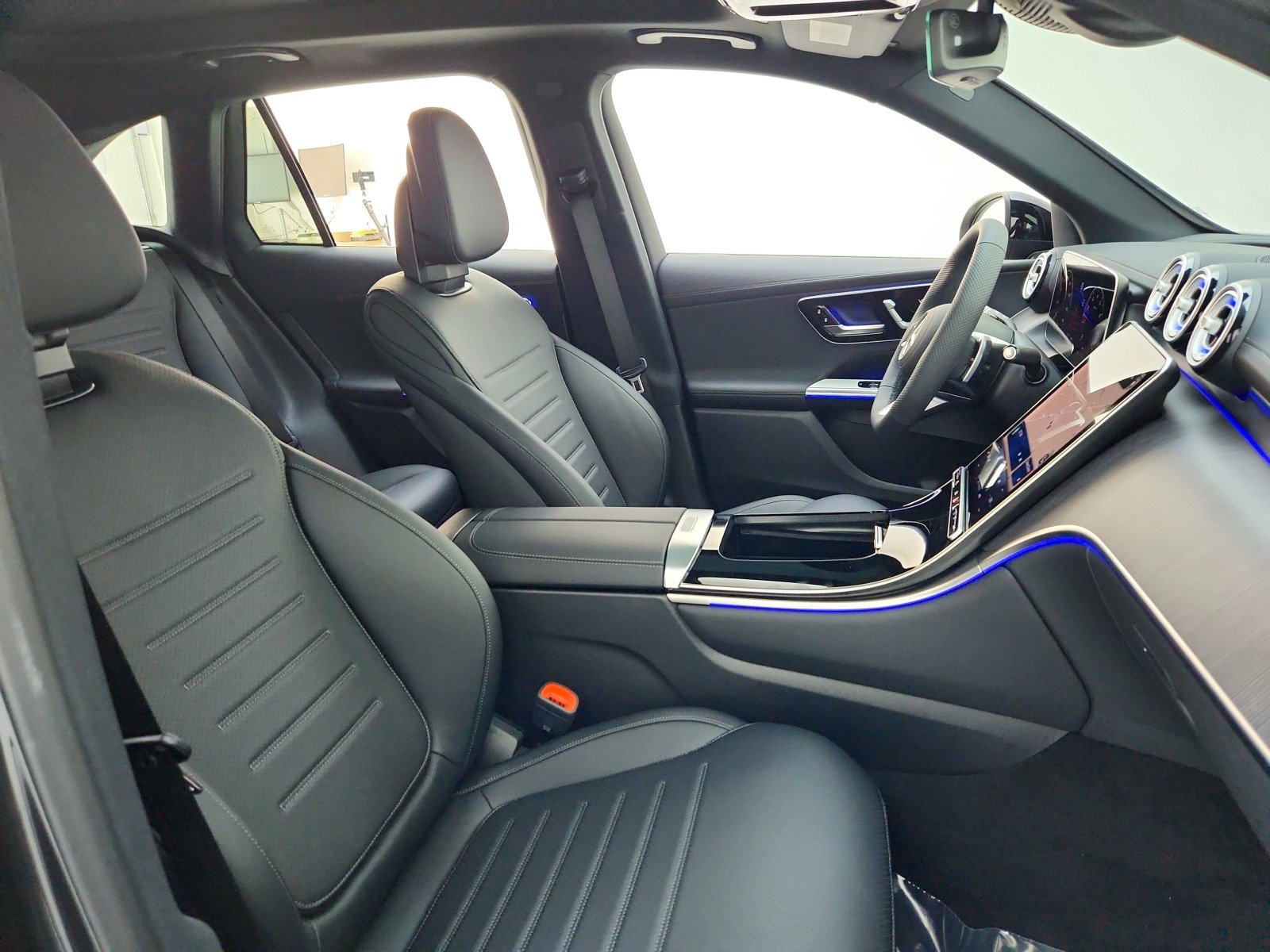 New 2026 Graphite Grey Metallic Mercedes-Benz GLC 300 SUV image 20