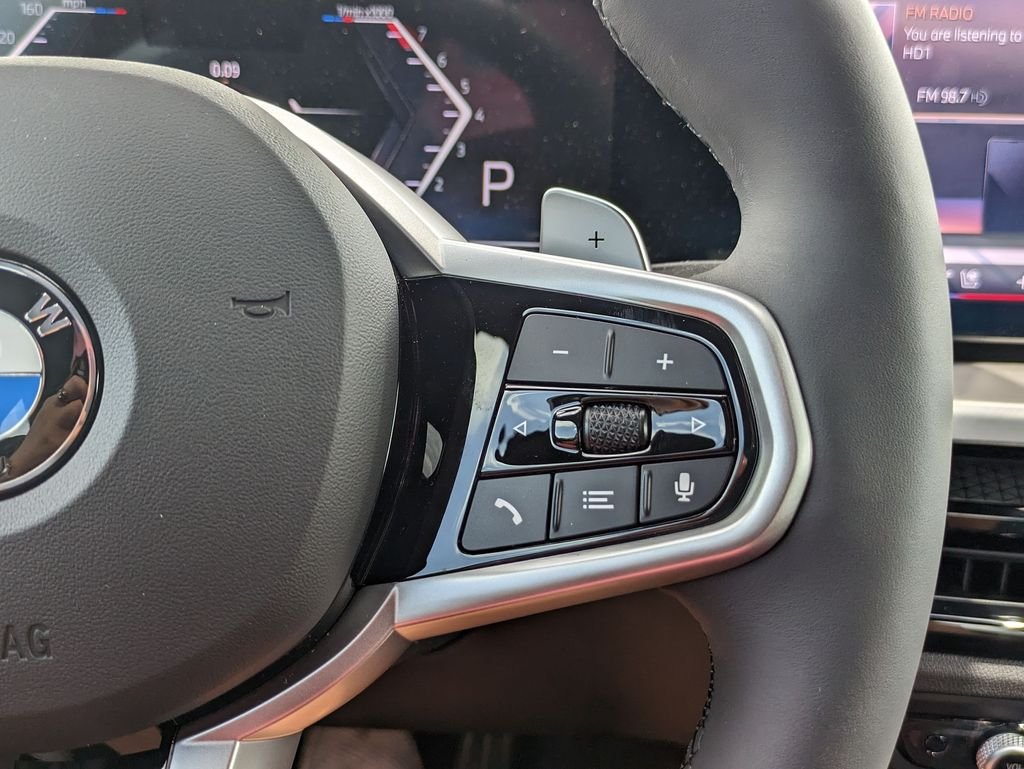 2025 BMW 3 Series 330i - Photo 16