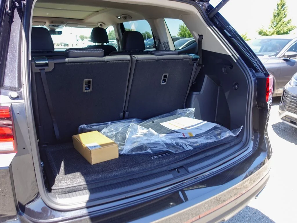 New 2026  Volkswagen SE w/Technology image 28