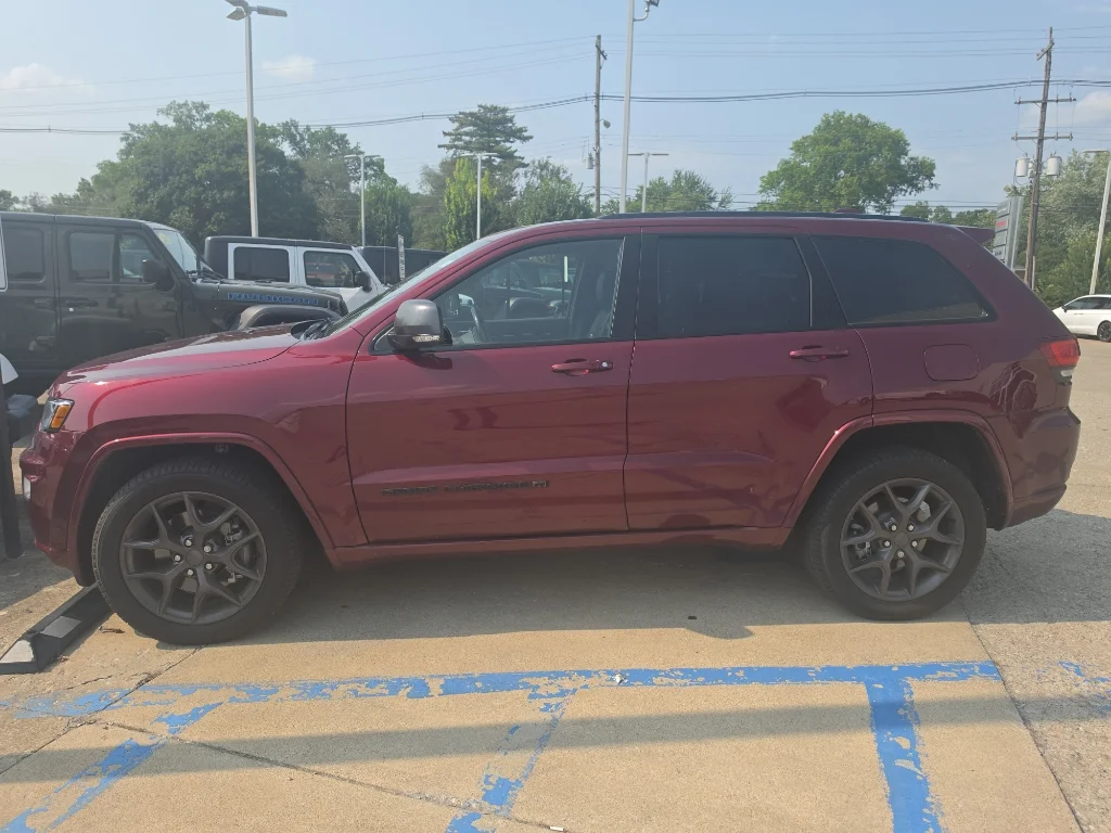 Used 2021 Velvet Red Pearlcoat Jeep 80th Anniversary image 2