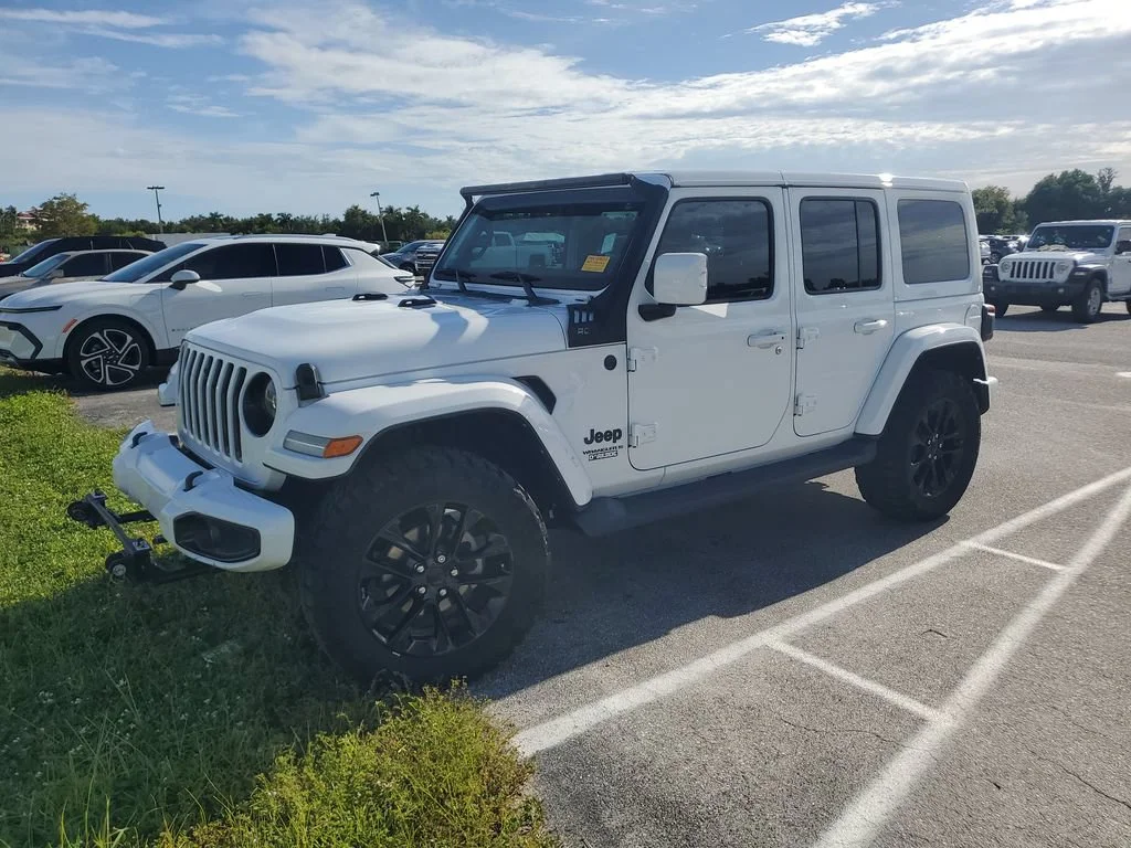 Used 2023 White Jeep 4-Door High Altitude 4x4 image 1