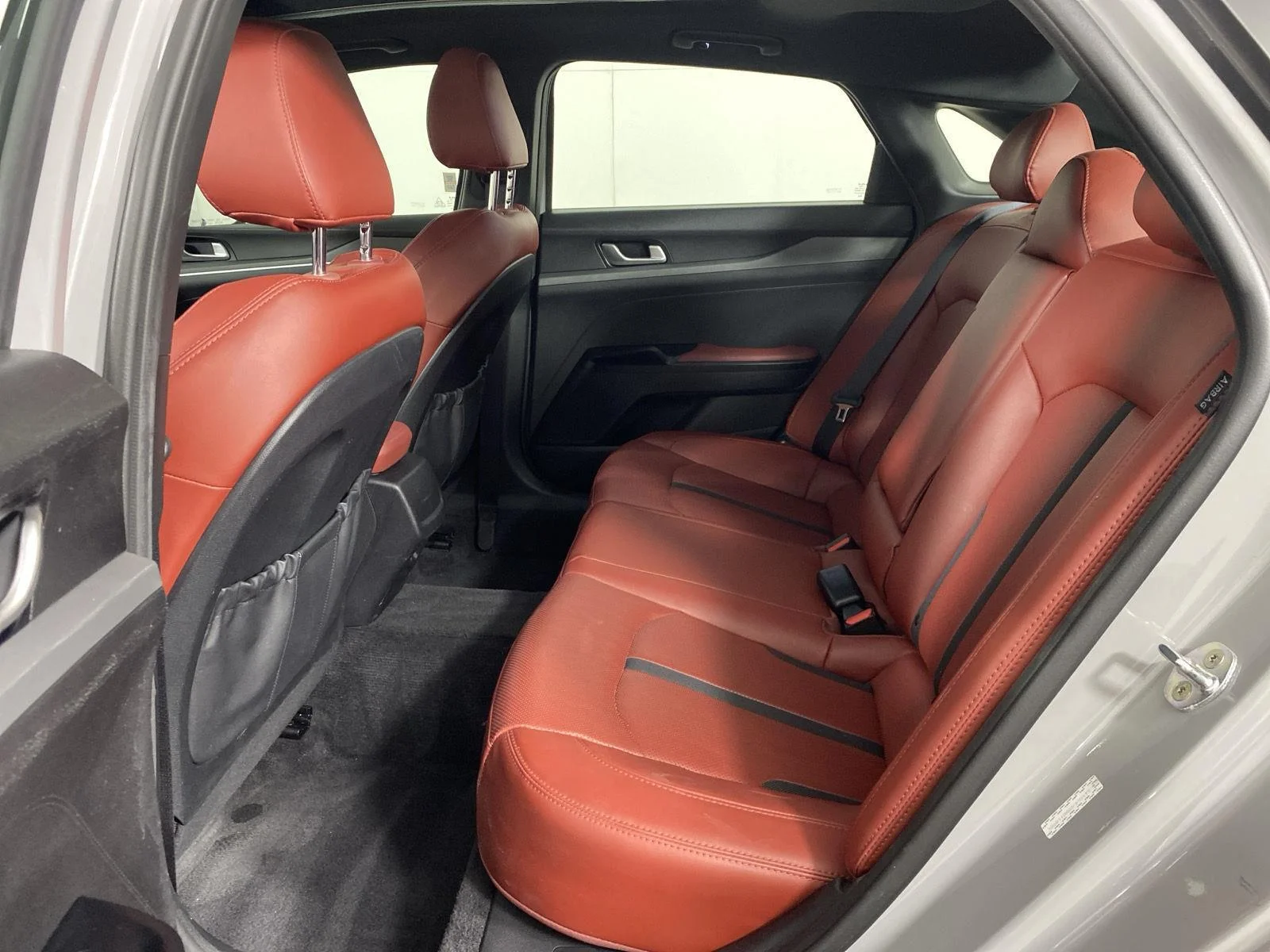 Used 2022 Wolf Gray Kia GT-Line image 23