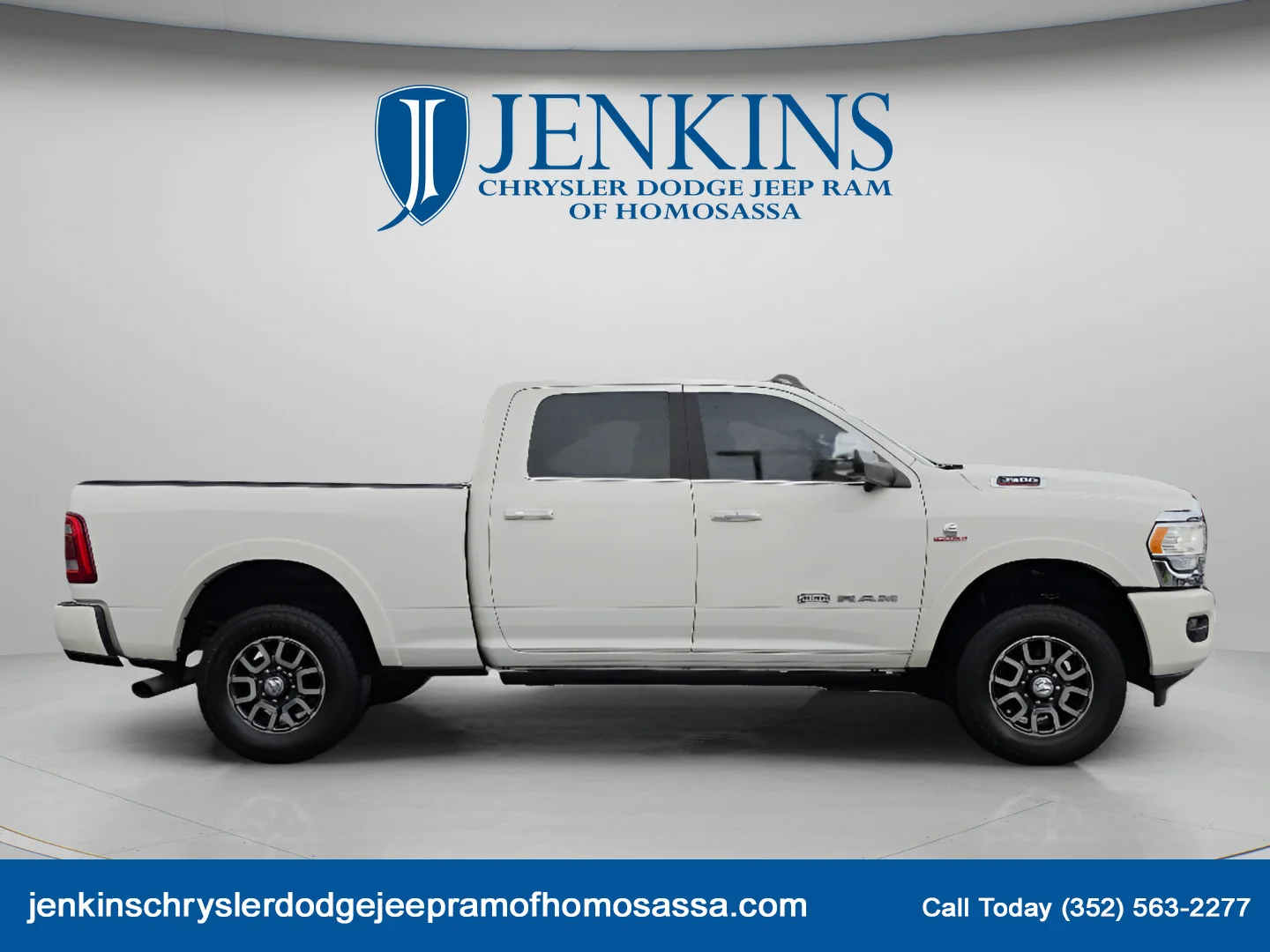 Used 2022 Pearl White Ram Longhorn image 3