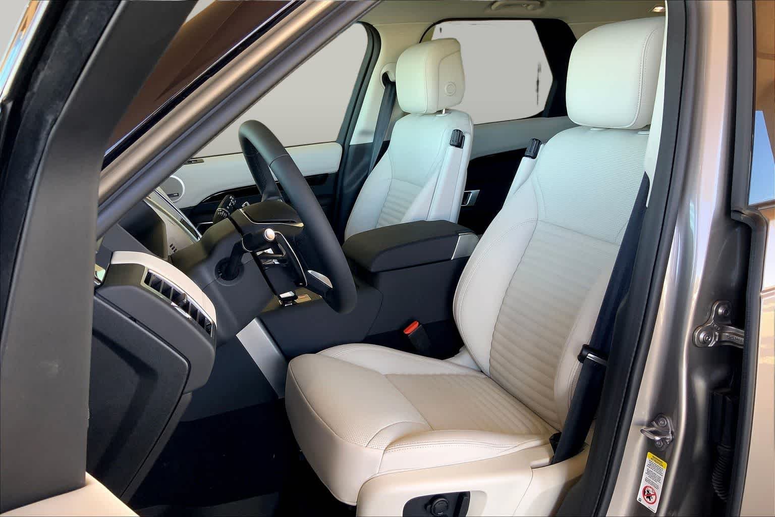 2024 Land Rover Discovery S - Photo 9