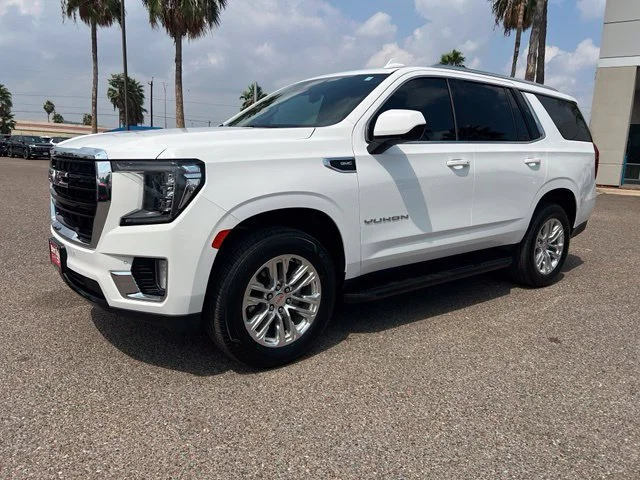 Used 2024 Summit White GMC SLE image 3