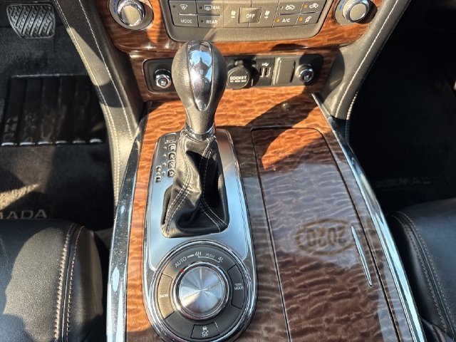 Used 2020 Black Nissan Platinum image 21