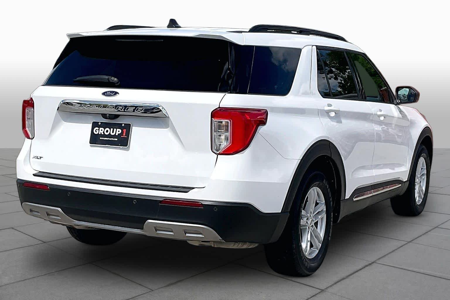 Used 2022 Oxford White Ford XLT image 22
