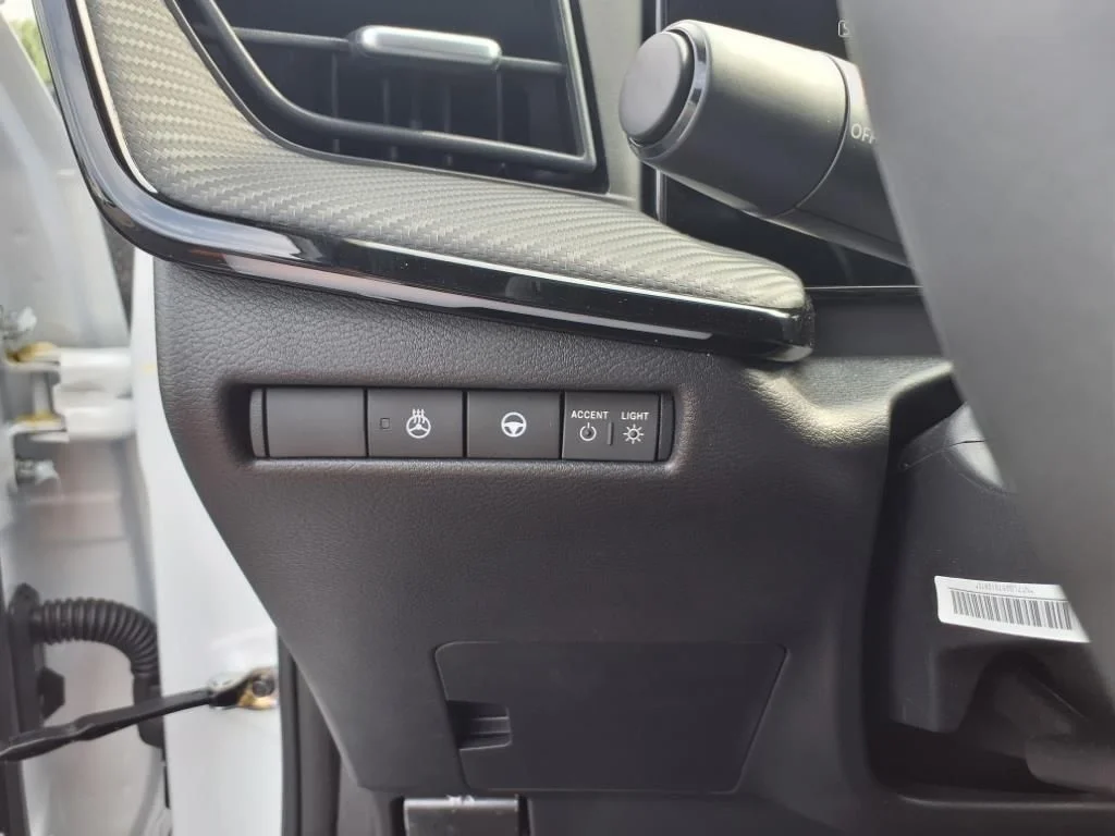 2025 Nissan Kicks SR AWD - Photo 13
