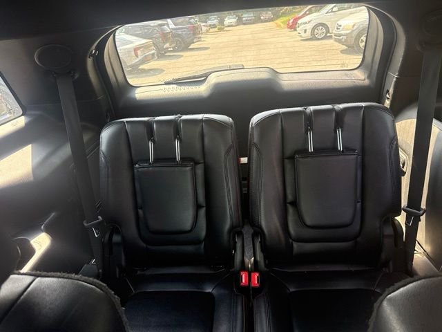 Used 2016 Red Ford Sport image 25