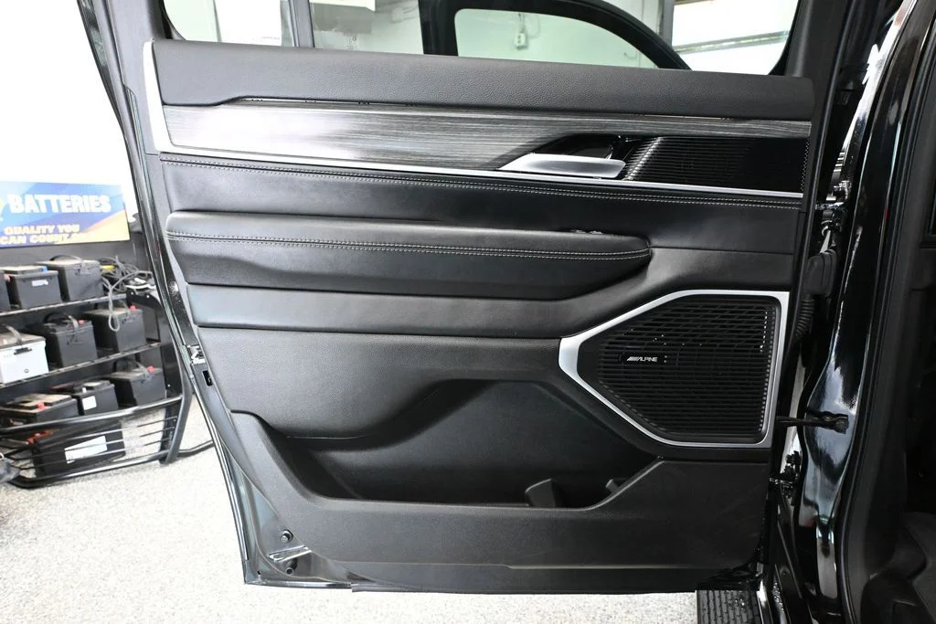 Used 2024 Black Jeep Series III image 38
