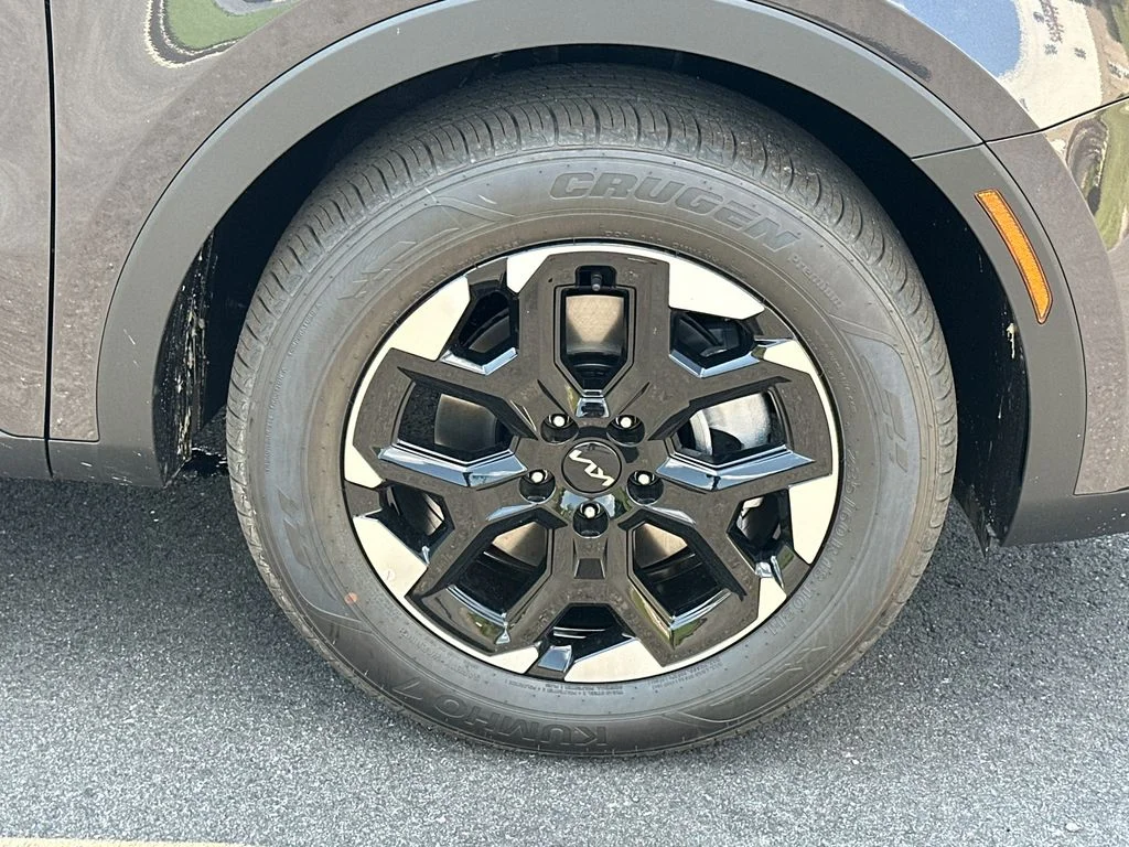 New 2026 Gray Kia S image 12