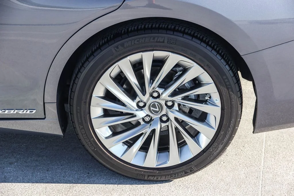 Used 2020 Gray Lexus 300h Luxury image 11