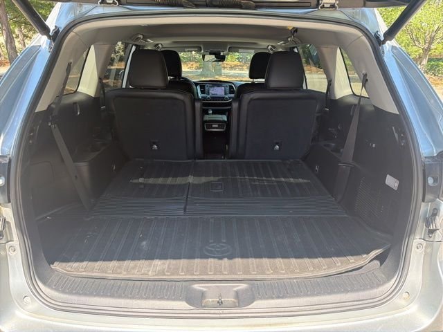 Used 2019 Silver Toyota Limited image 23