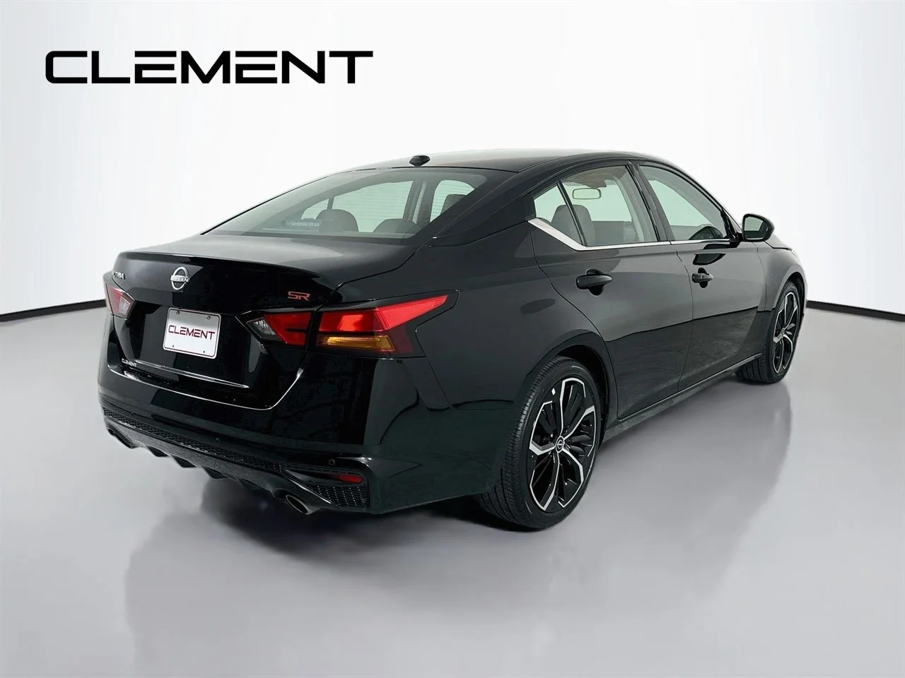 Used 2026 Black Nissan 2.5 SR image 7