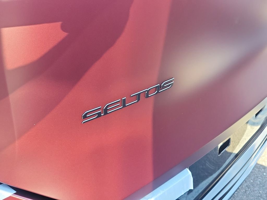 New 2027 Red Kia X-Line image 4