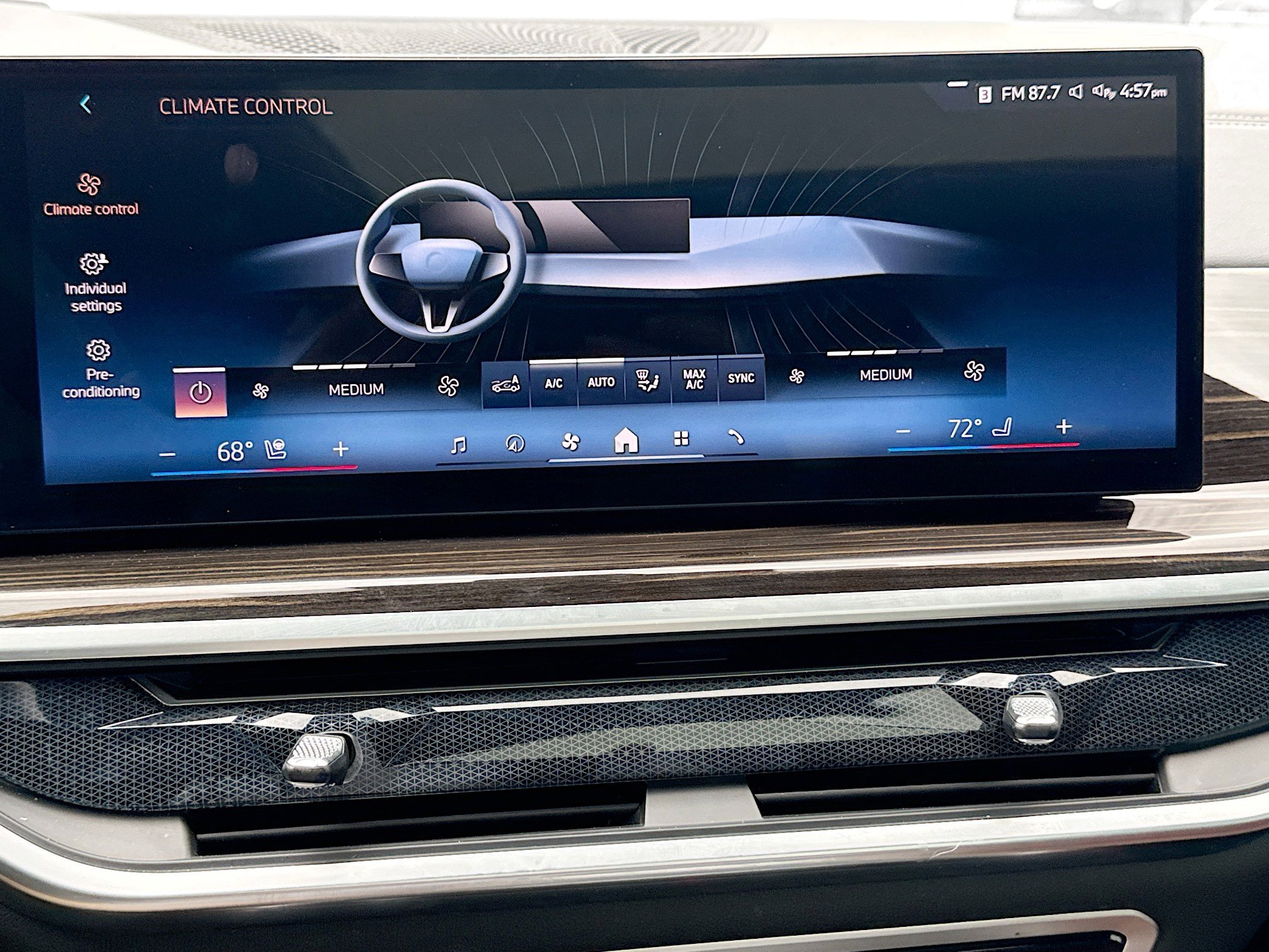 Used 2024 Gray Metallic BMW xDrive40i image 34