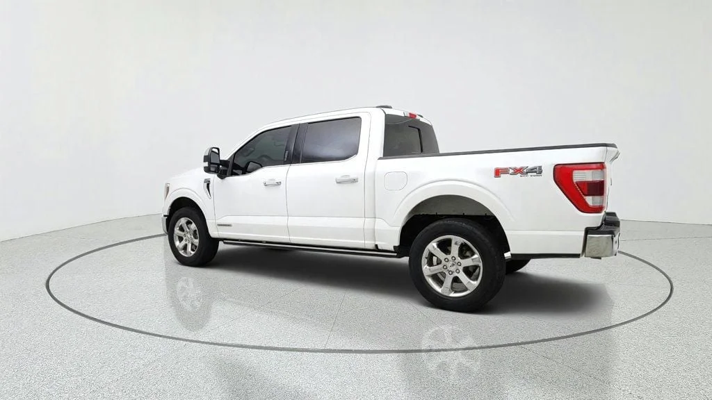 Used 2023 Star White Metallic Tri-Coat Ford LARIAT 4WD SuperCrew 5.5